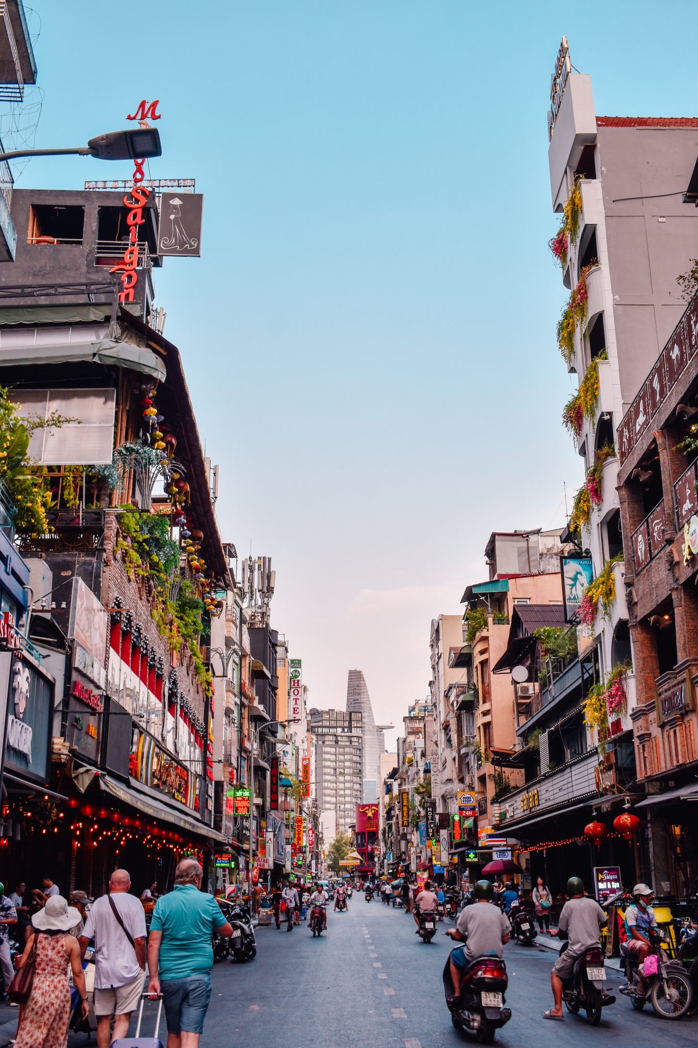 Bui Vien Street - Ho Chi Minh travel guide
