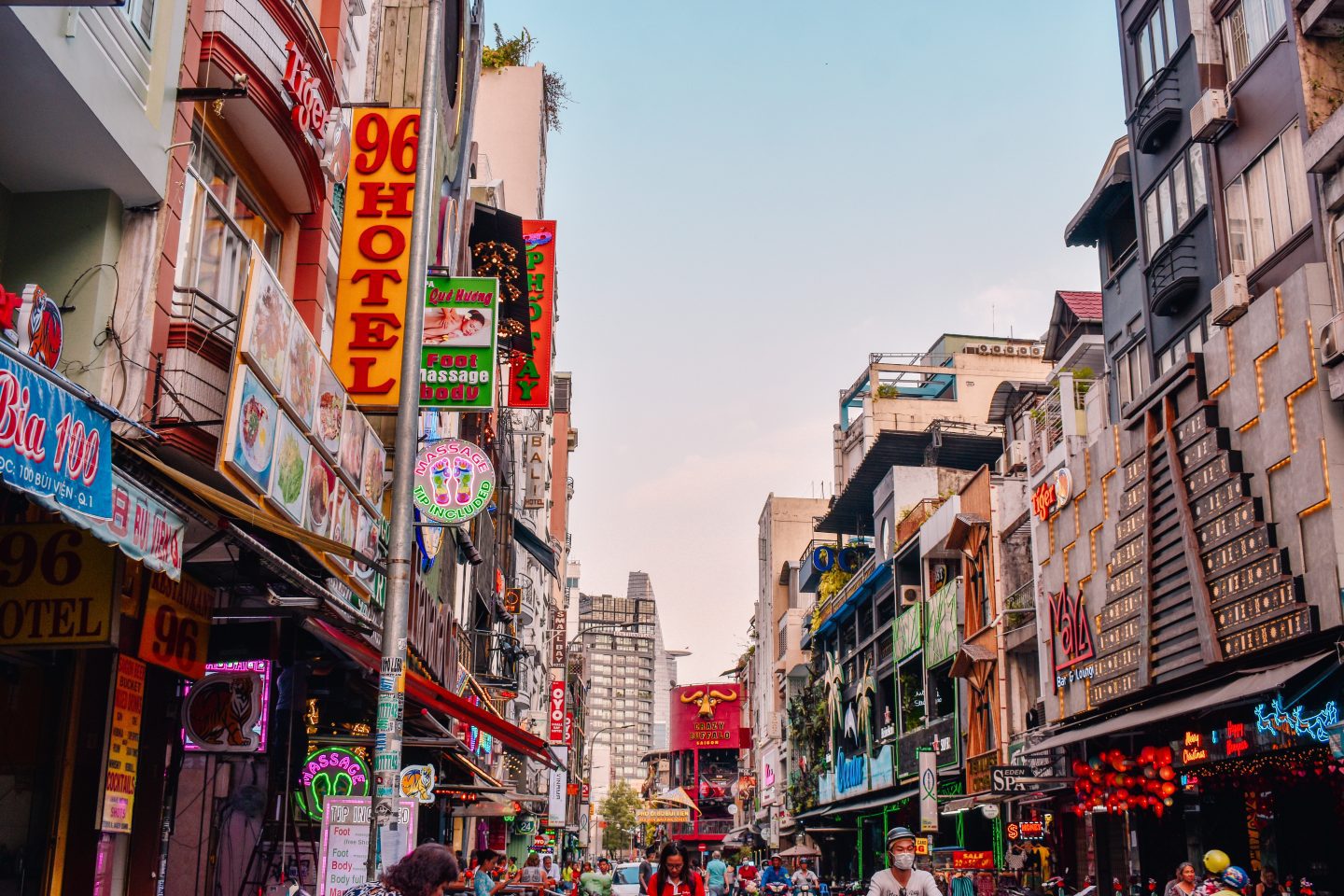 How to get to Ho Chi Minh