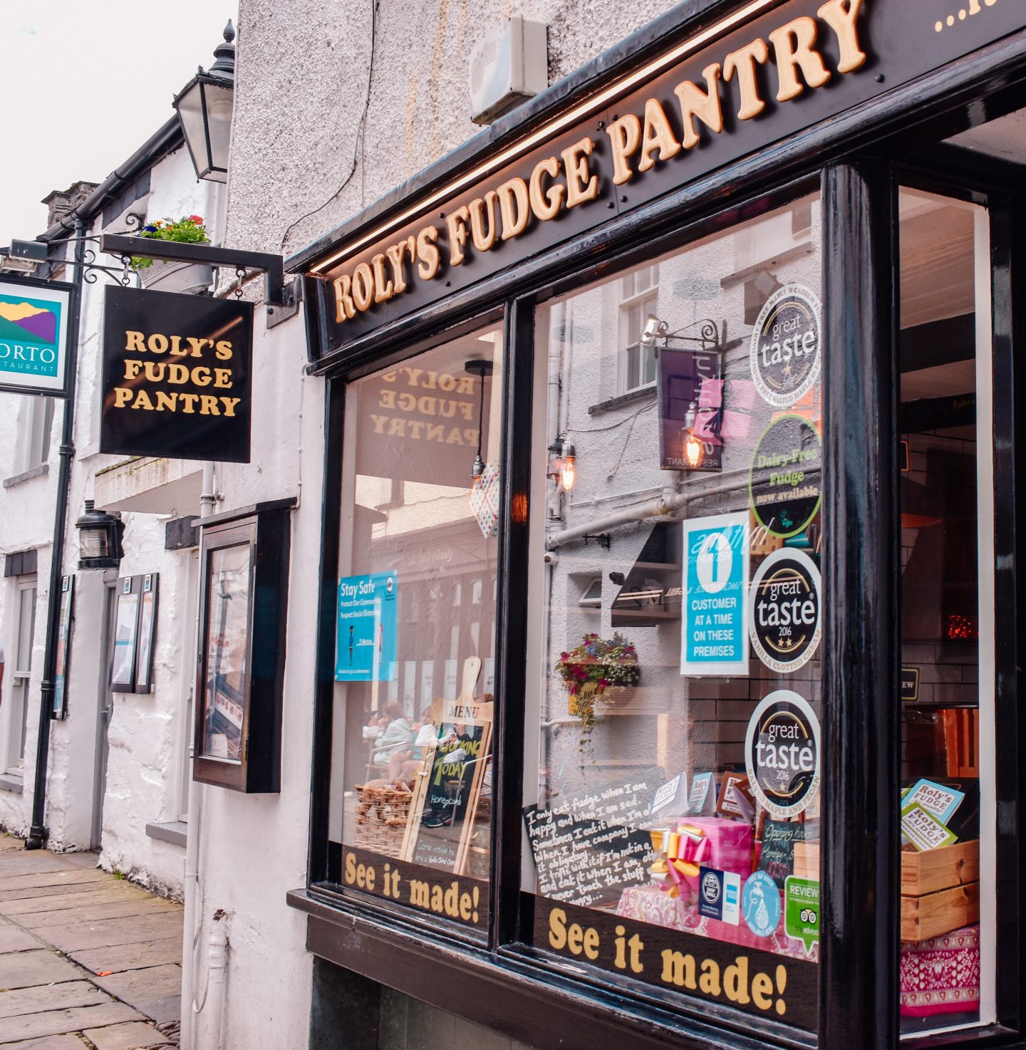 Roly's Fudge Pantry Windermere
