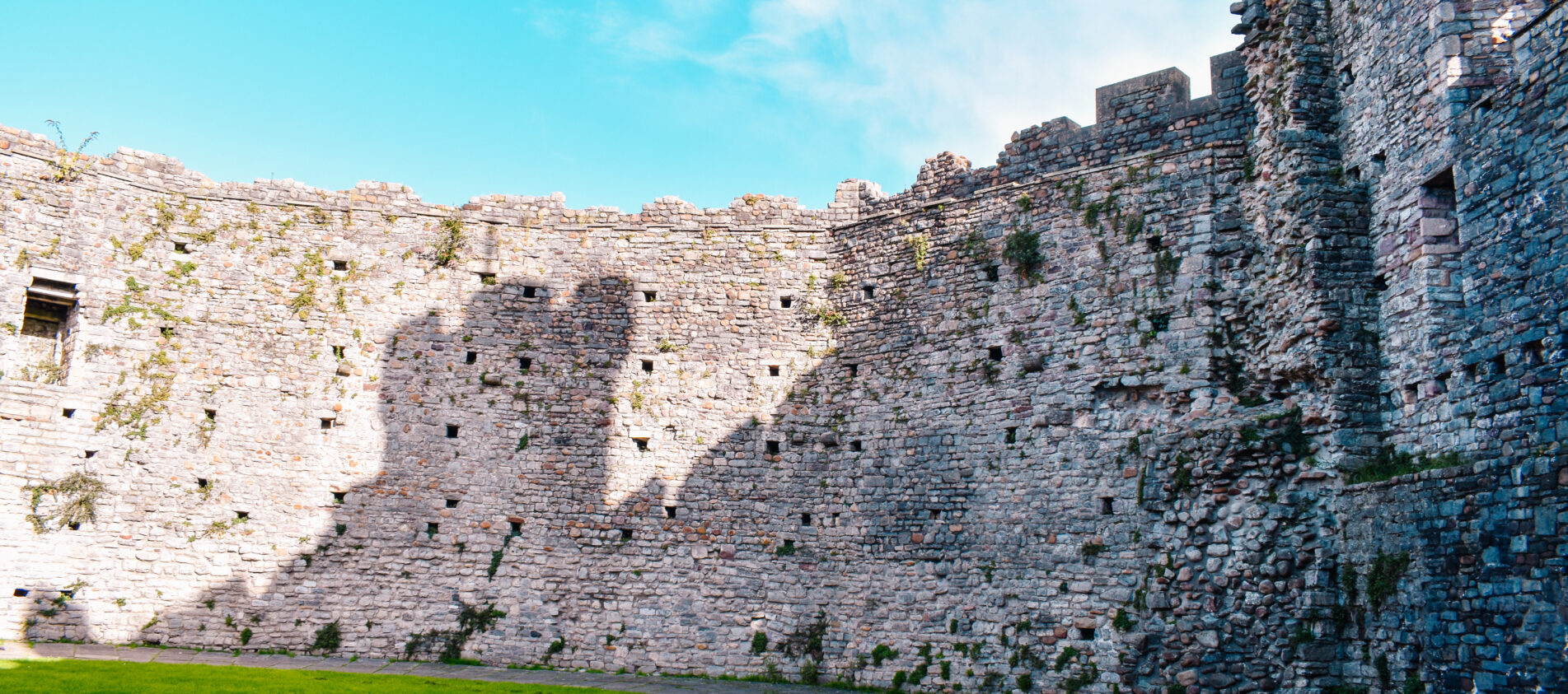 The Ultimate Guide To Visiting Cardiff Castle - What You Need To Know