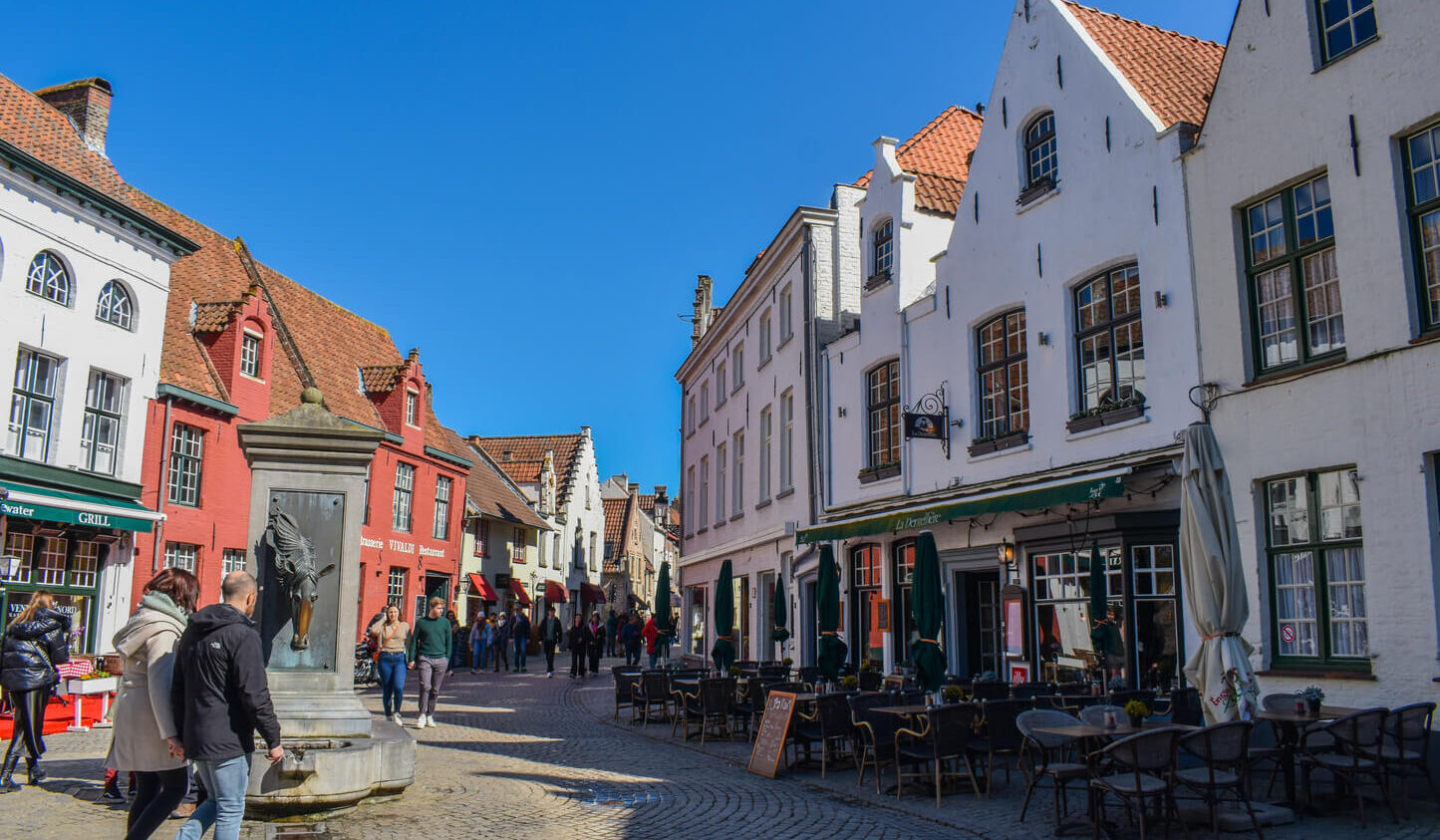 How To See Bruges In One Day - The Perfect Itinerary