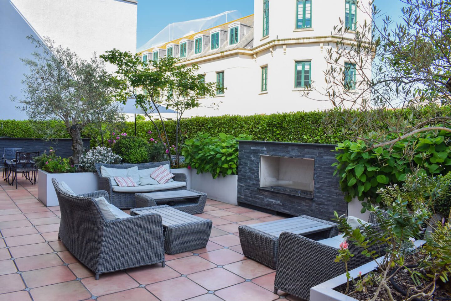 Outdoor dining terrace