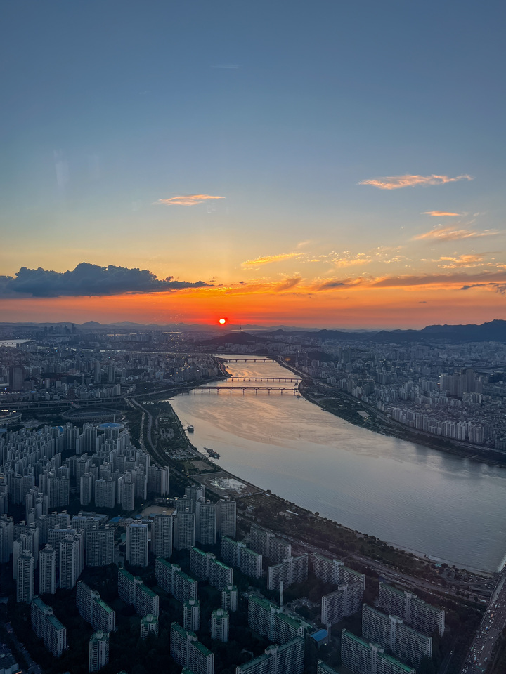 Top tips for visiting Seoul Sky Observatory in Lotte World Tower - Is Seoul Sky worth visiting?