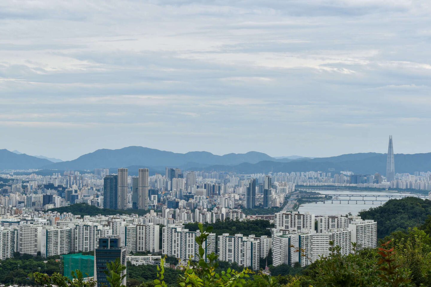 Seoul Sky vs Namsan Tower - which tower is best to visit in Seoul?