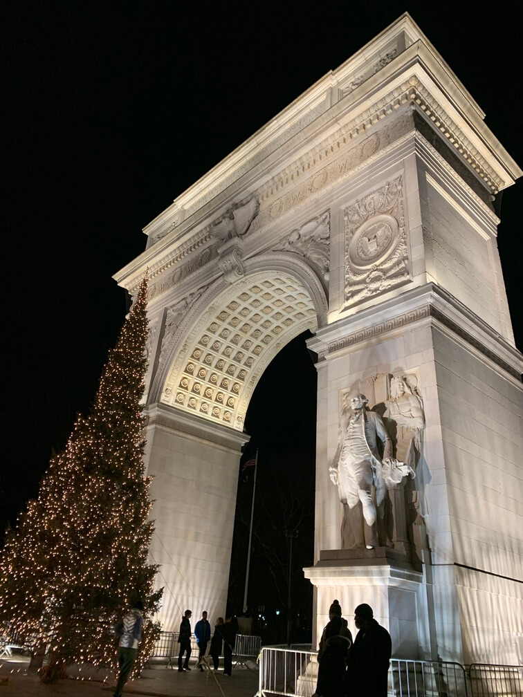 Check out Washington Square Park - New York at night