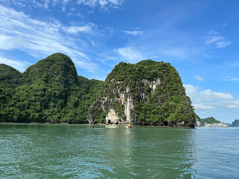 Ha Long Bay cruise - 1 month Vietnam itinerary