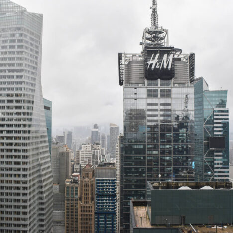 Circle Line Harbor Lights Cruise – The Best Night Cruise In NYC