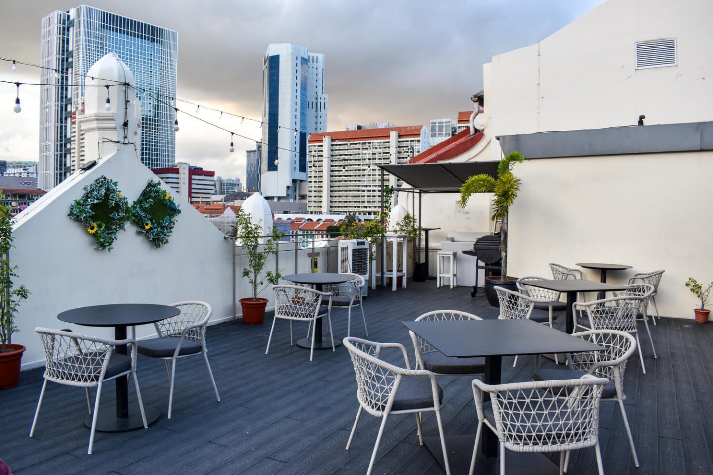 Rooftop bar in Chinatown, Singapore