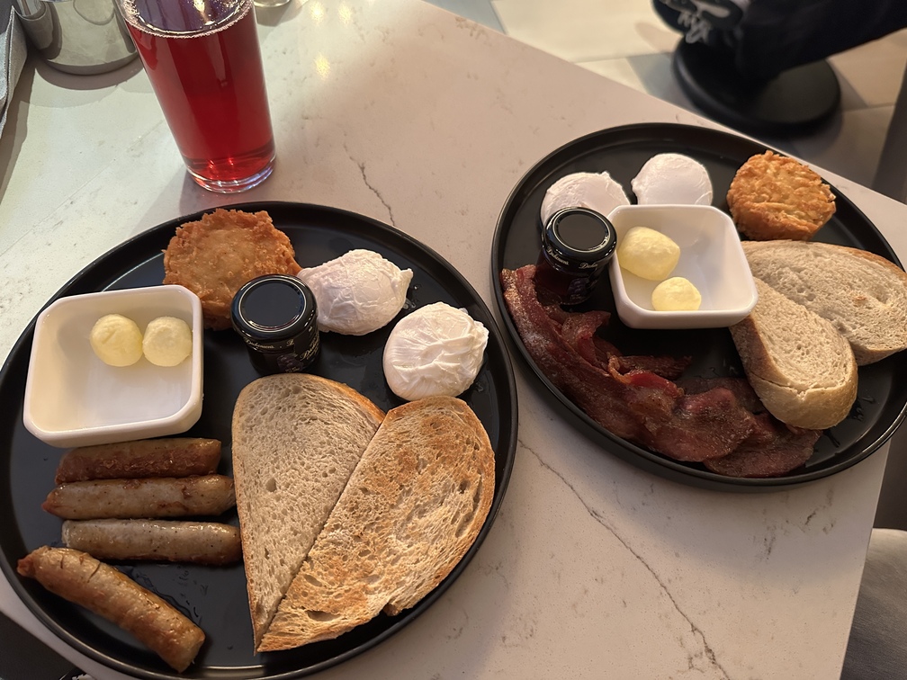 Archer AKB breakfast