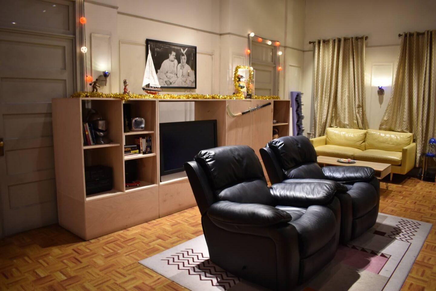 Joey and Chandler's apartment