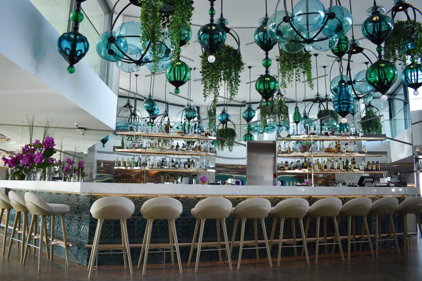 W Algarve bar