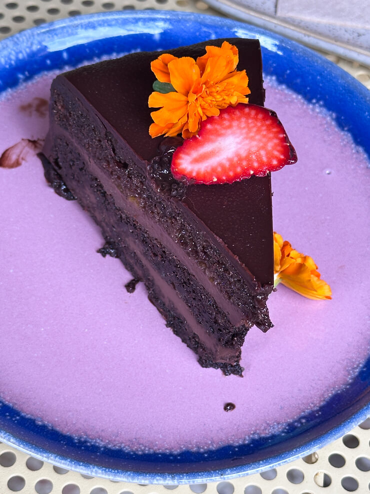 Moka Bloom coffee and cake